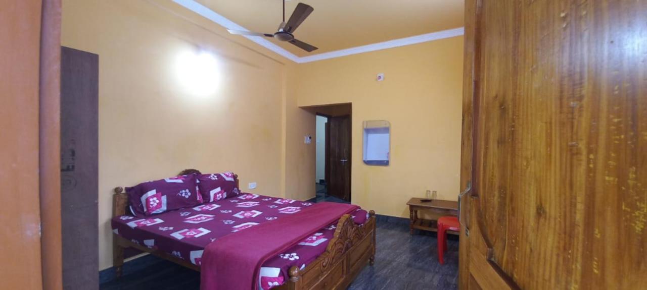 Goroomgo Neelachal Holiday Nibasa Puri Near Sea Beach Area - Perfect Location With Excellent Service Awarded Экстерьер фото
